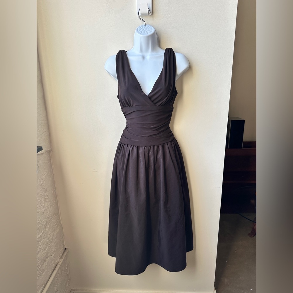 VTG Eliza Chocolate Brown Ruched Waist V-neck Sleeveless Midi A-Line Dress